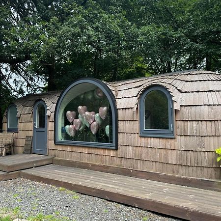 Luxury Woodland Lodge Retreat At Culdees Castle Crieff Bagian luar foto